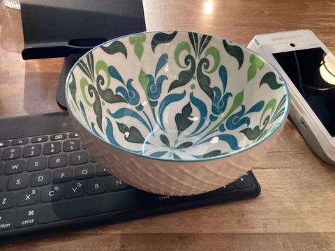 Bol - Fleur bleu et vert extérieur blanc