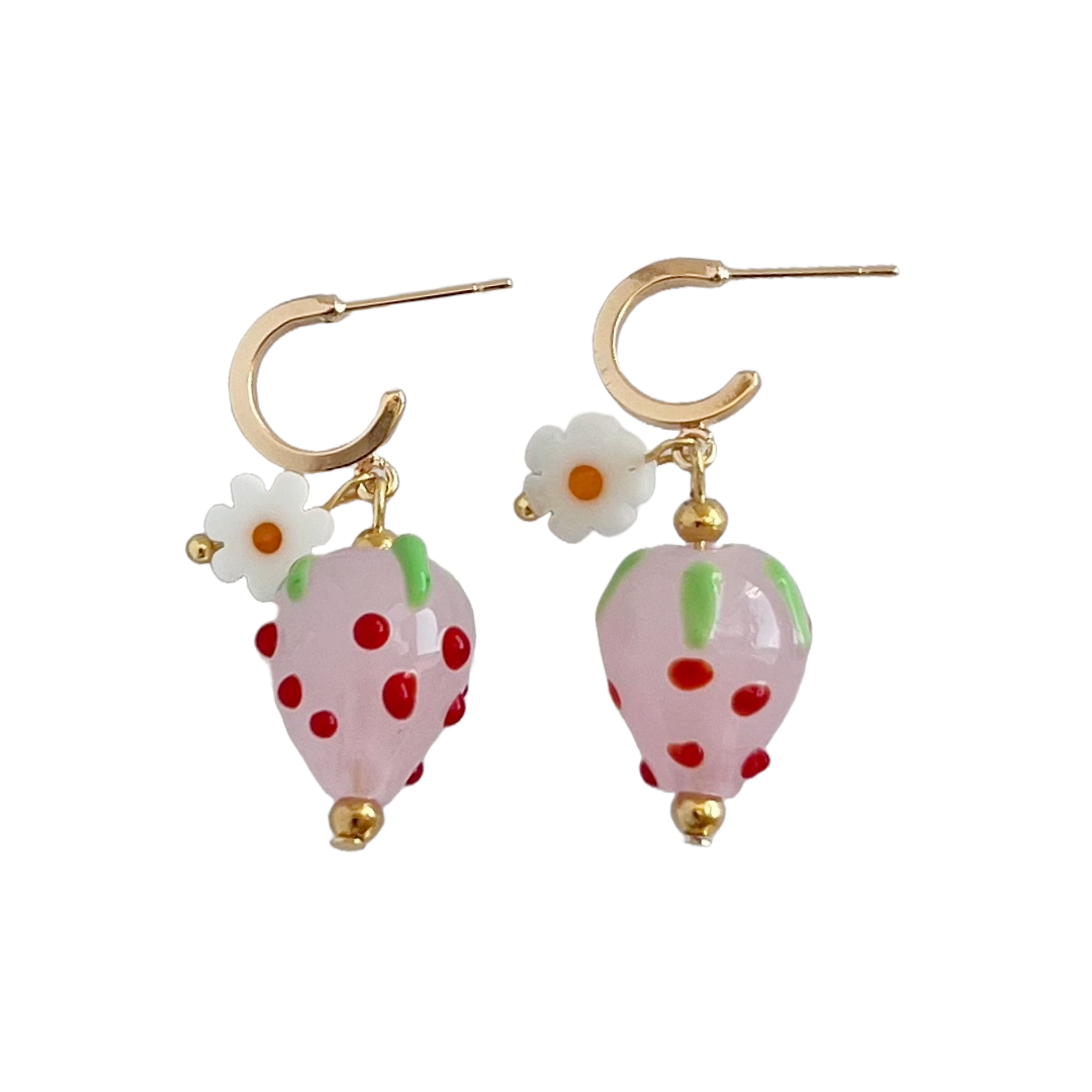 Boucles d’oreilles - Fraise rose et marguerite